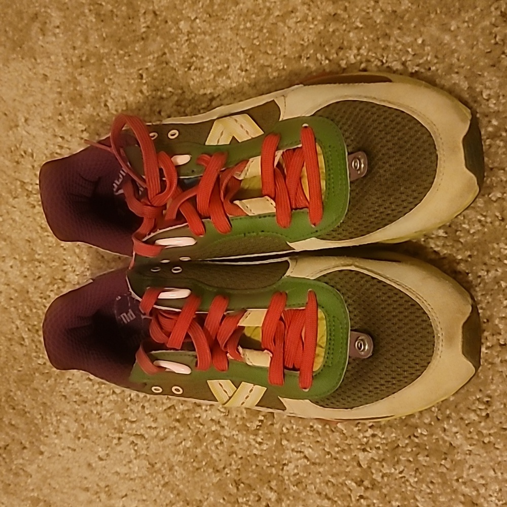 Men pumas